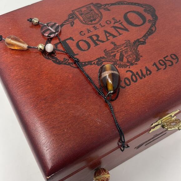 New! Unique Boutique Upcycled cigar box purse - Picture 12 of 14